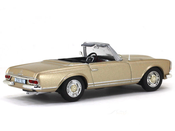 1963 Mercedes-Benz 230SL Spider W113 1:43 Atlas diecast scale model.