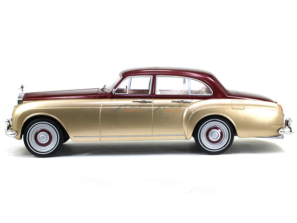 1965 Rolls Royce Silver Cloud III Flying Spur Mulliner 1:18 MCG diecast Scale Model Car.