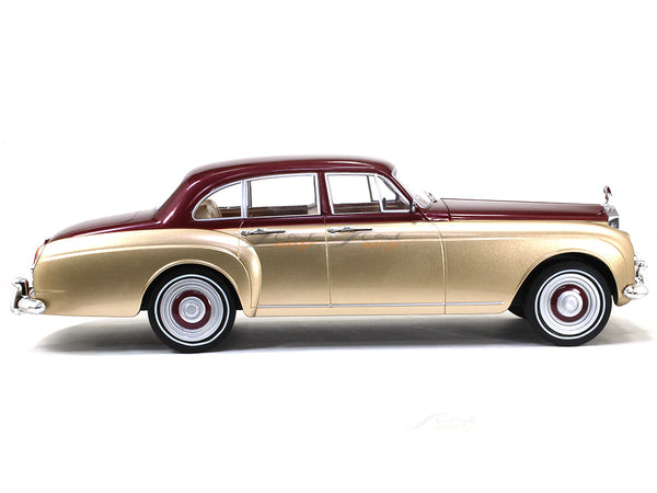 1965 Rolls Royce Silver Cloud III Flying Spur Mulliner 1:18 MCG diecast Scale Model Car.