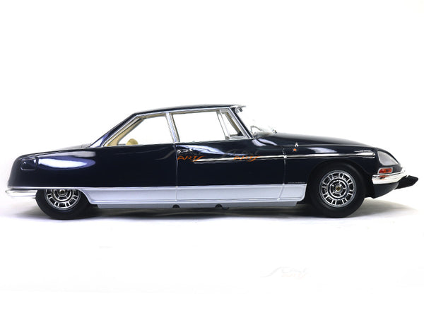 1969 Citroen DS21 Chapron Le Leman 1:18 Norev Metal18 Scale diecast model car.