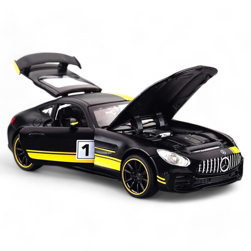 Mercedes-Benz AMG GTR 1:24 diecast scale model car collectible