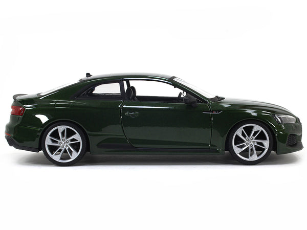 Audi RS 5 Coupe Green 1:24 Bburago diecast scale model car.