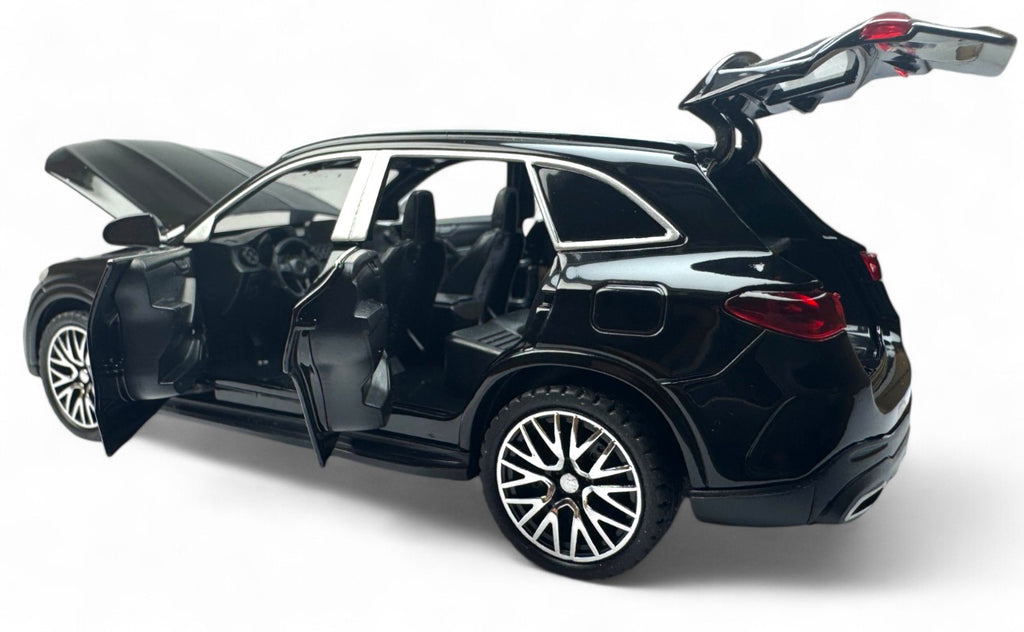 Mercedes-Benz GLC 1:24 diecast scale model car collectible