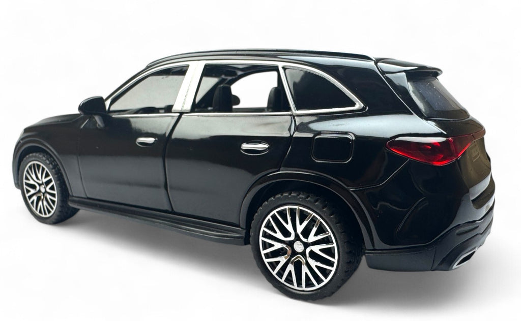 Mercedes-Benz GLC 1:24 diecast scale model car collectible